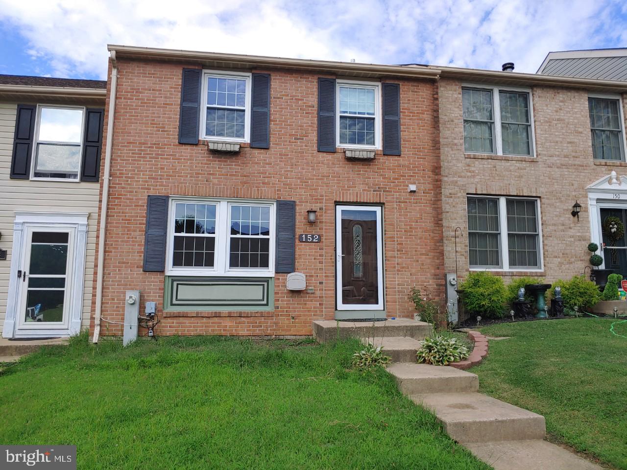 152 Laurel Woods Ct — photo