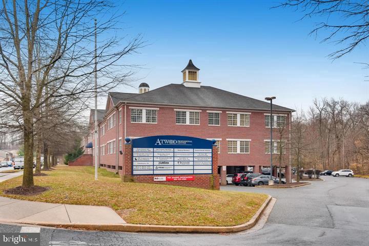 602 S Atwood Rd #100 — photo