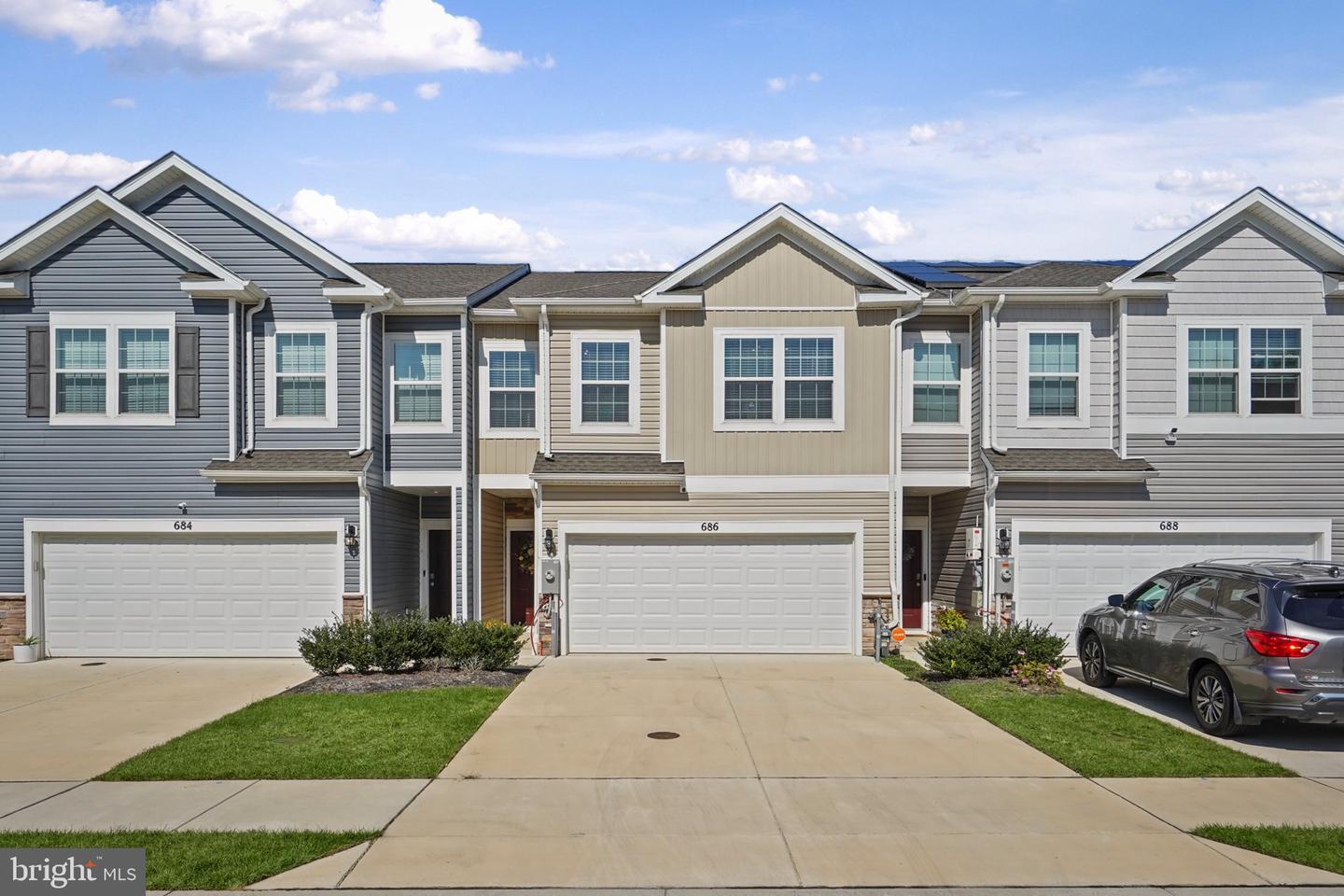 686 Beadlilly Way — photo