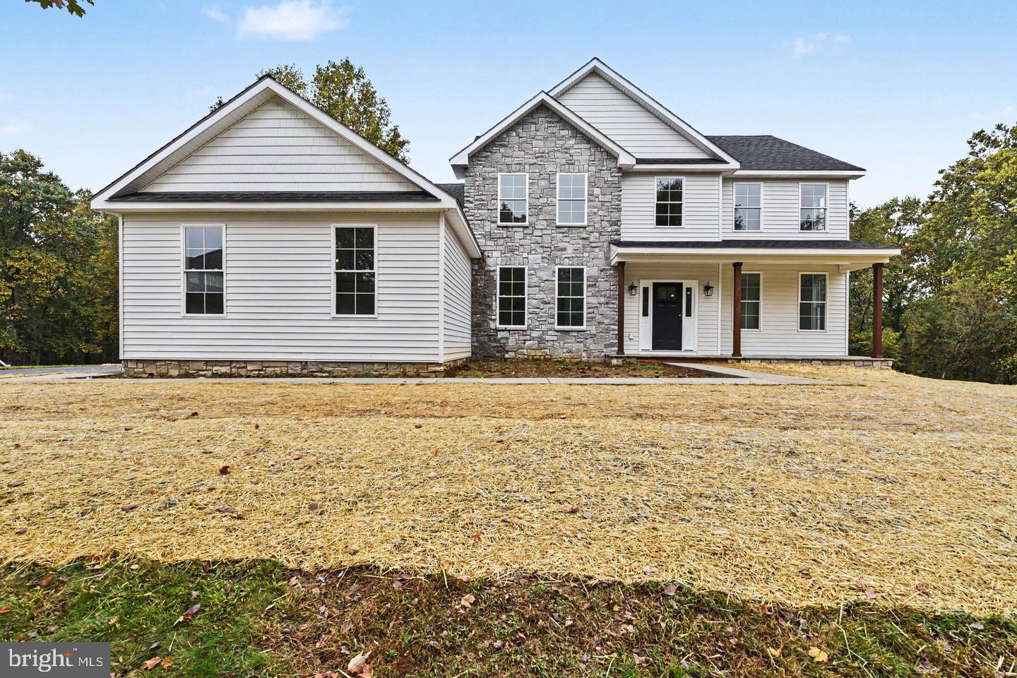 2302 Arthurs Woods Dr — photo