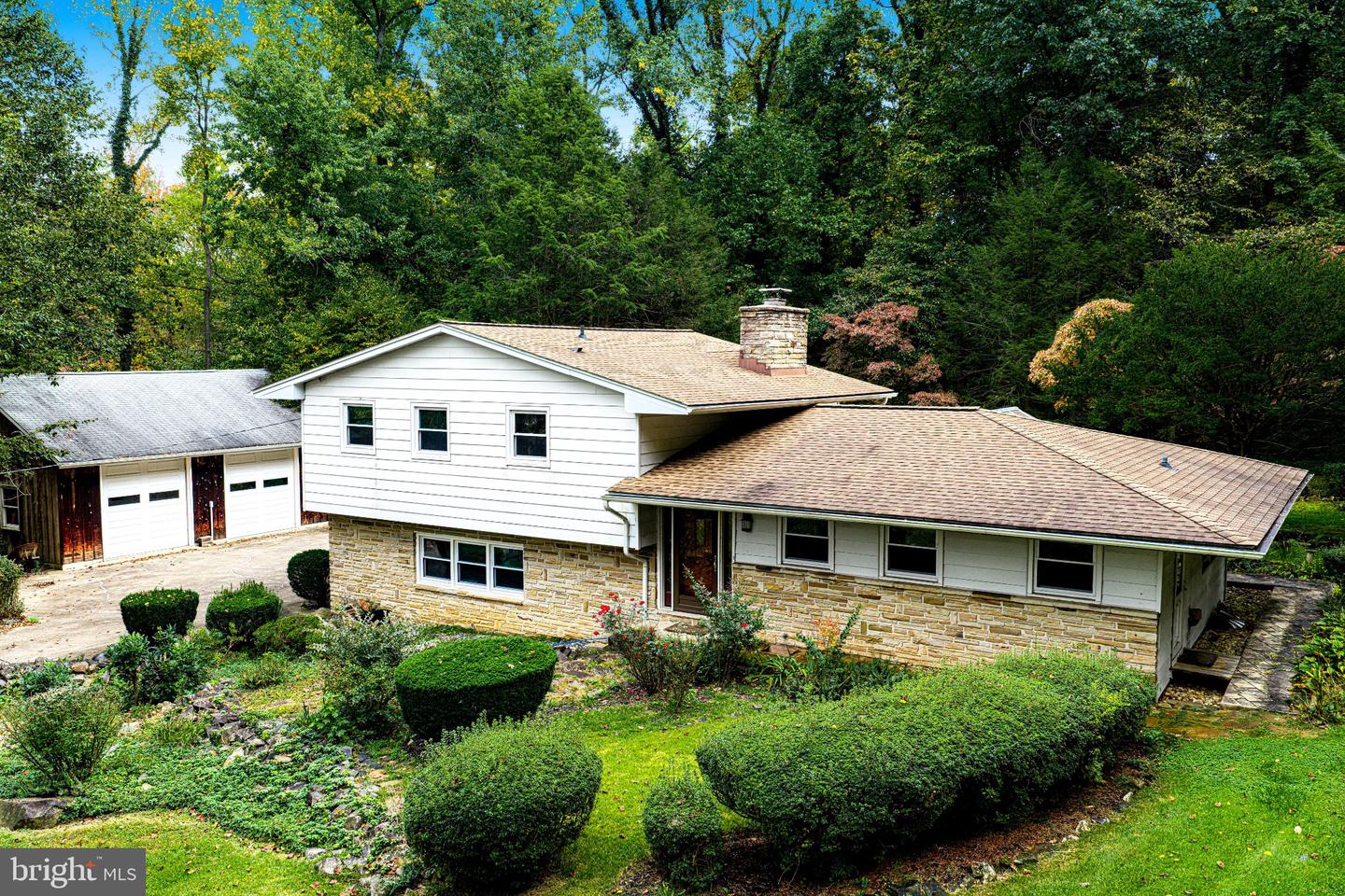 1315 Montreal Dr — photo