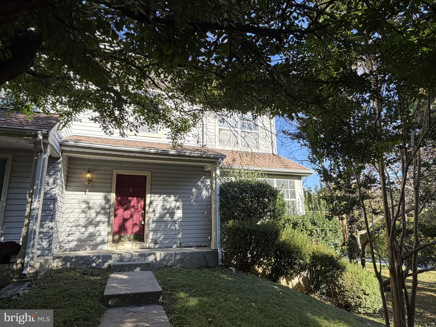 320 Barrister Ct — photo