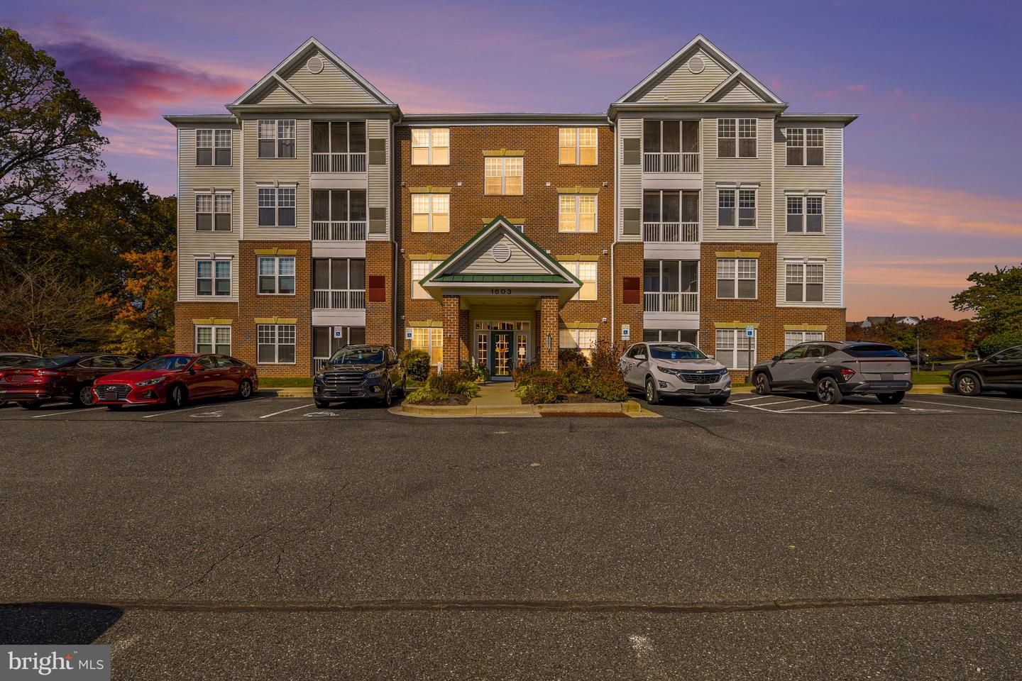 1603 Martha Ct #404 — photo