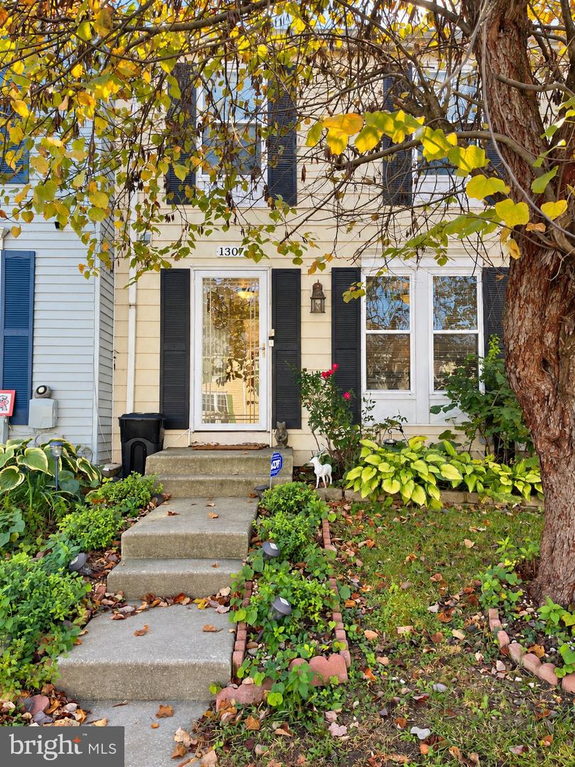 1307 Acorn Ridge Ct — photo