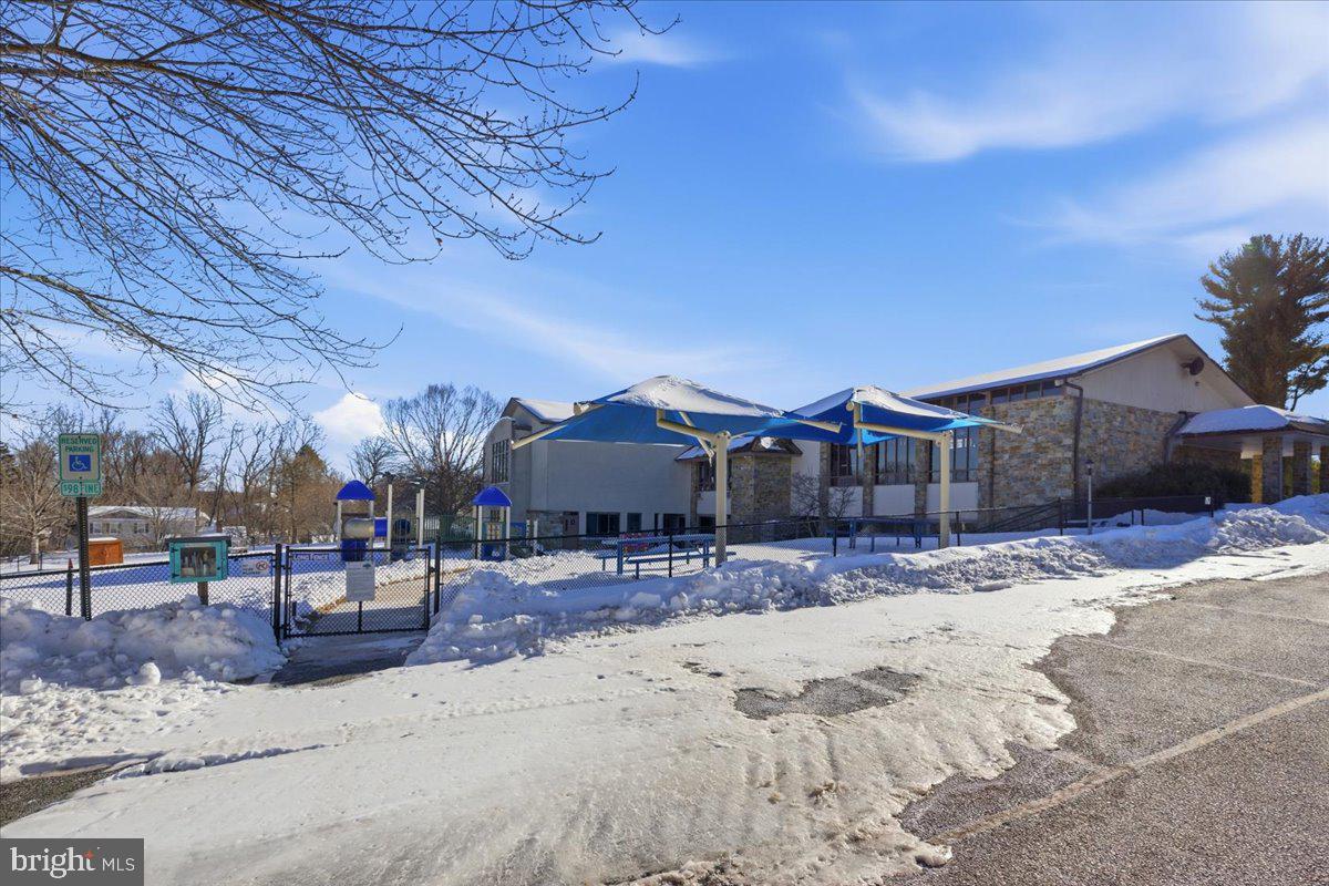 2330 Mount Hebron Dr — photo