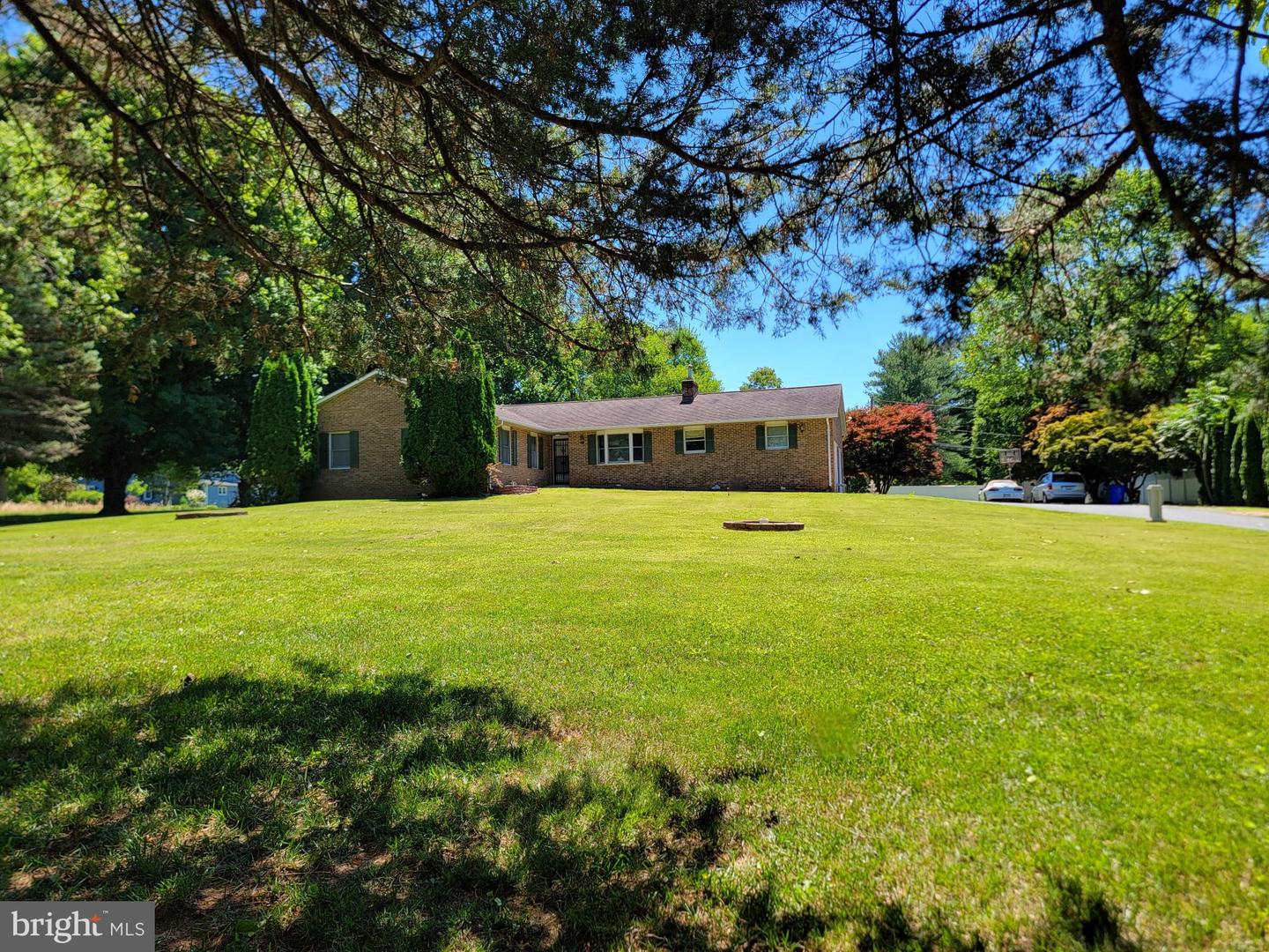 7401 Pindell School Rd — photo