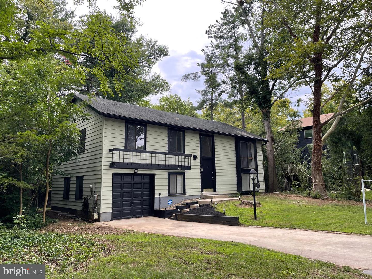 5206 Wood Stove Ln — photo