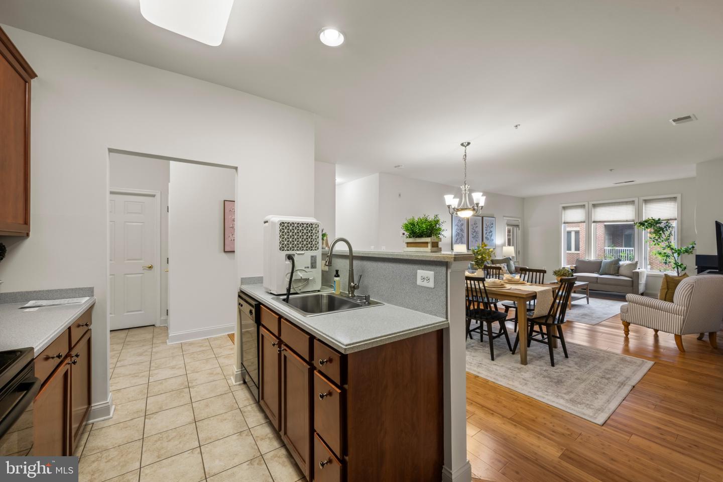10205 Wincopin Cir #302 — photo