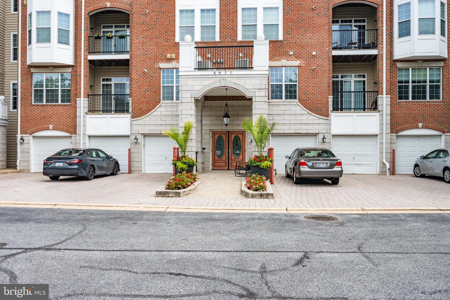 5930 Great Star Dr #206 — photo