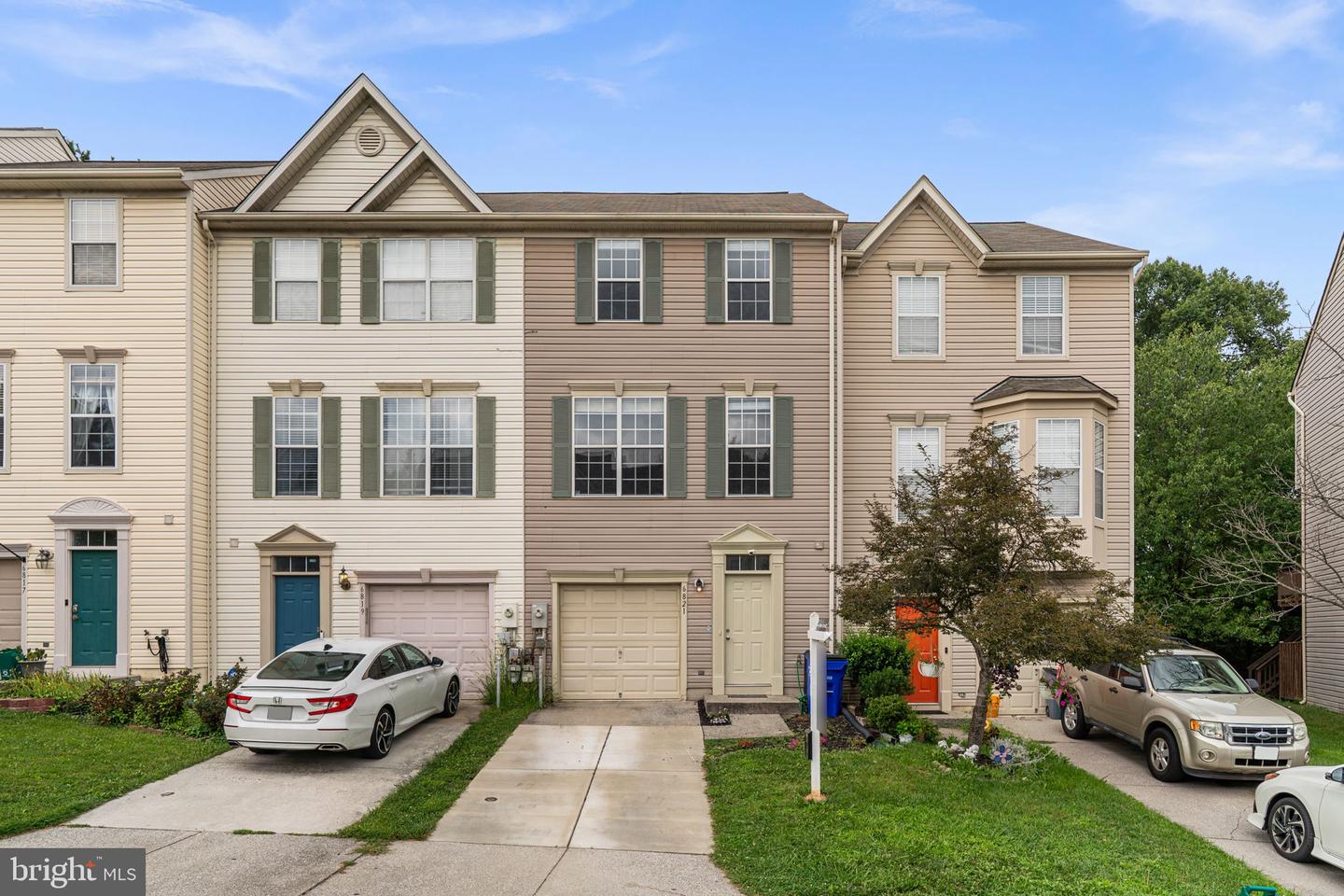 6821 Sanctuary Ct — photo