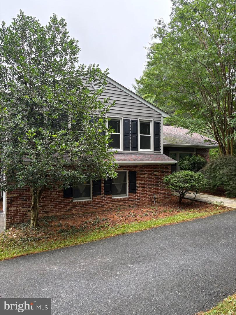 11322 Old Hopkins Rd — photo