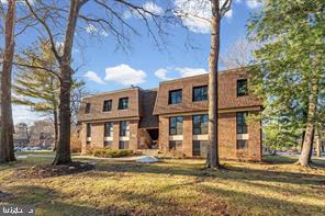 5239 W Running Brook Rd #302 — photo