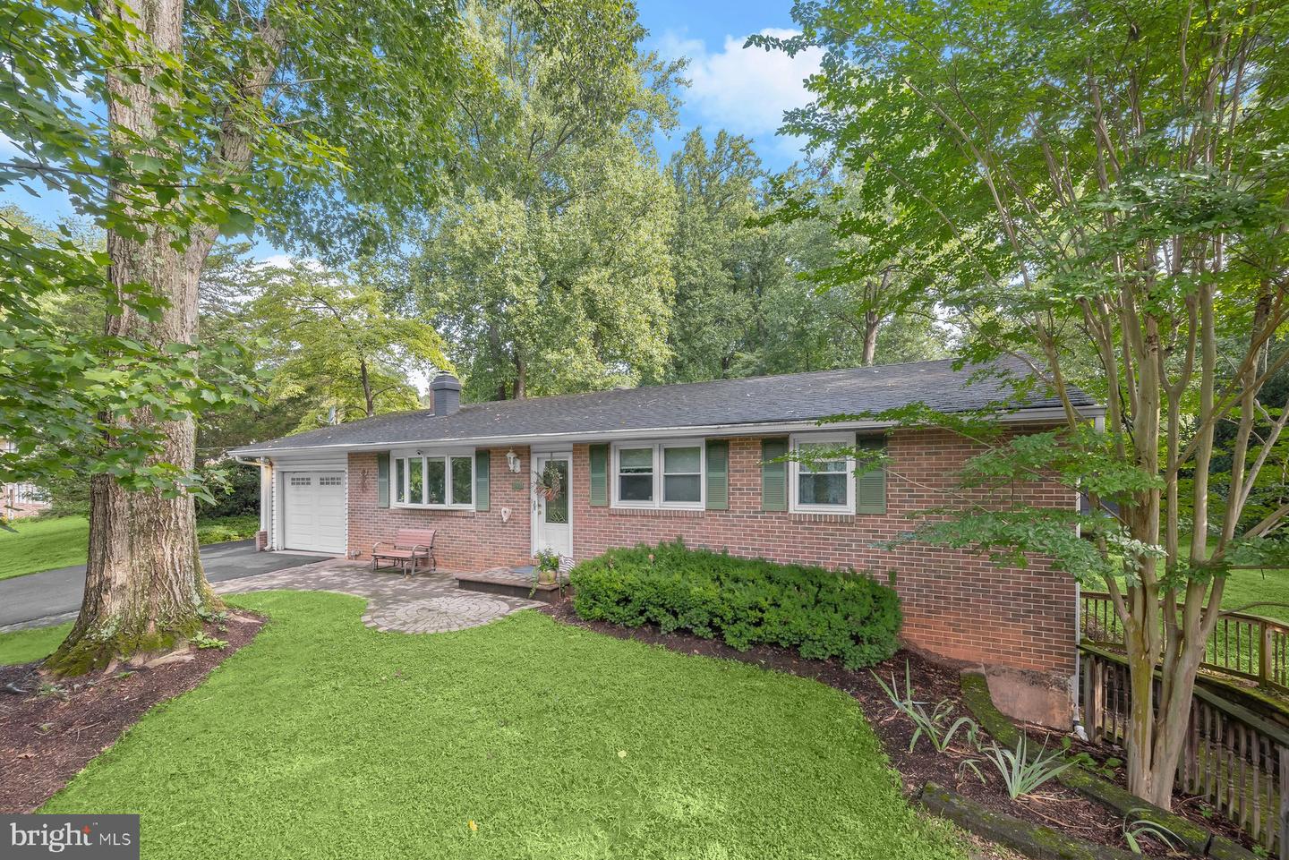 10814 Graeloch Rd — photo