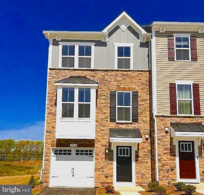 7924 Olive Branch Ln — photo