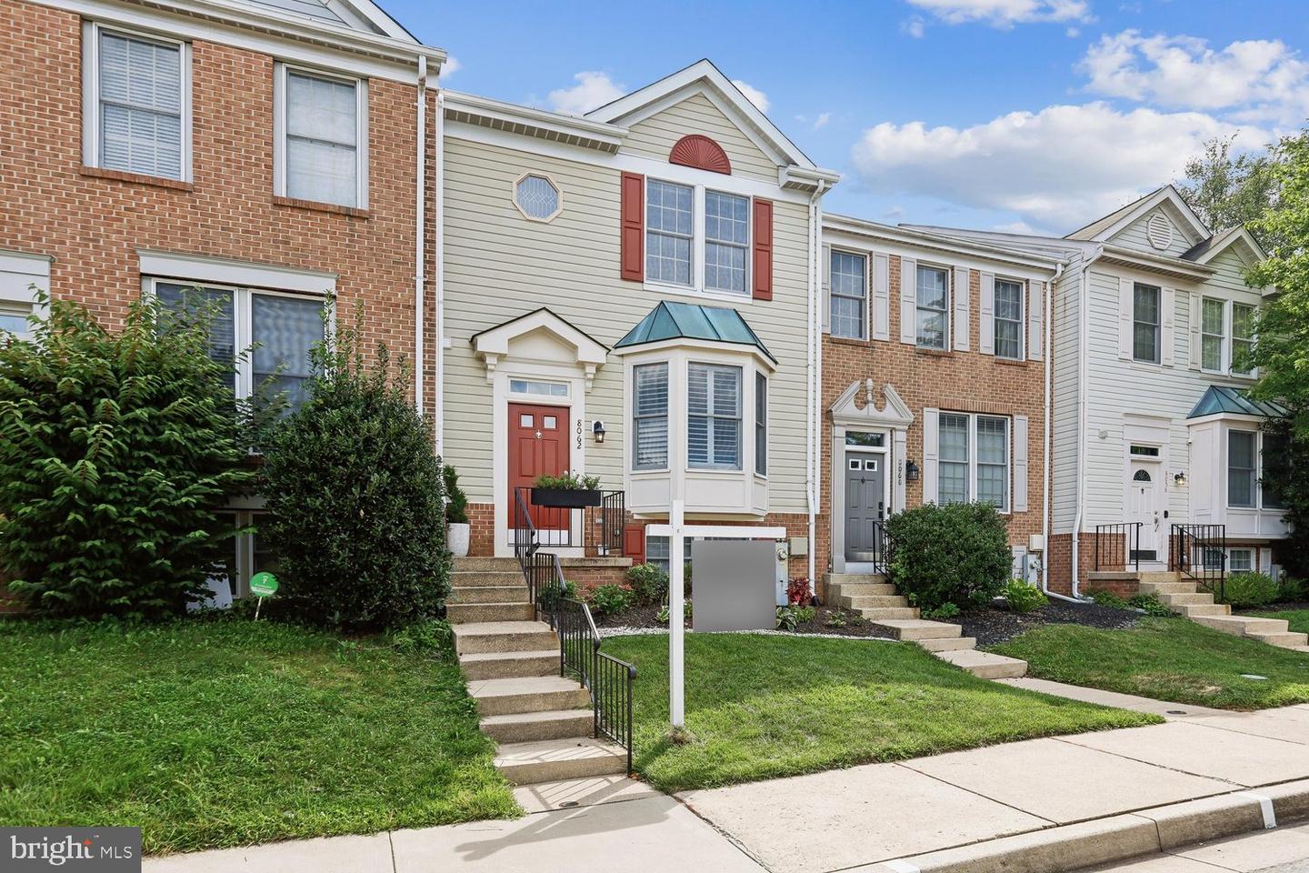 8062 Brightwood Ct — photo