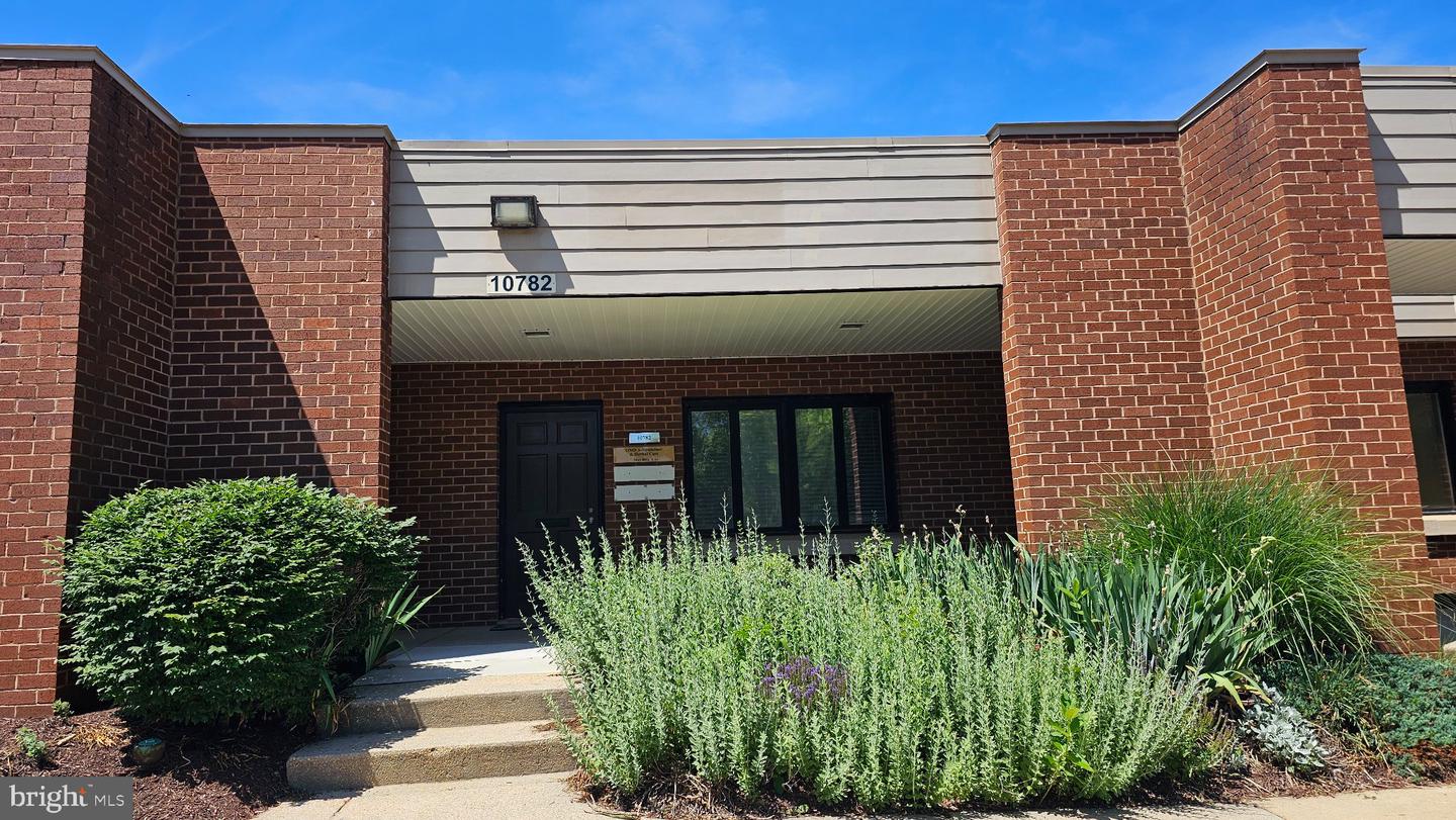 10782 Hickory Ridge Road, Columbia, MD 21044 — photo 2