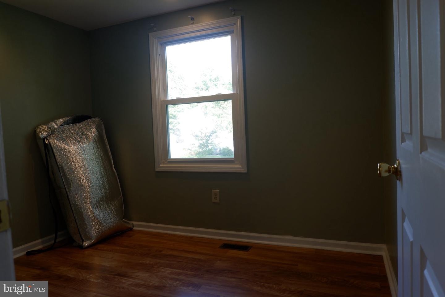 8284 Mary Lee Ln — photo