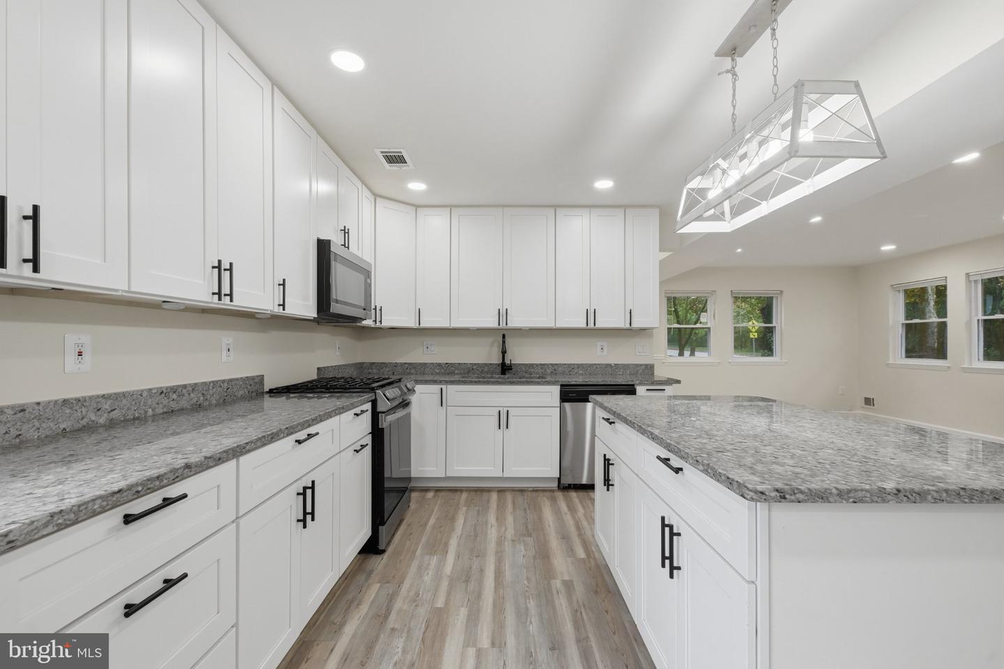 9542 Farewell Rd — photo