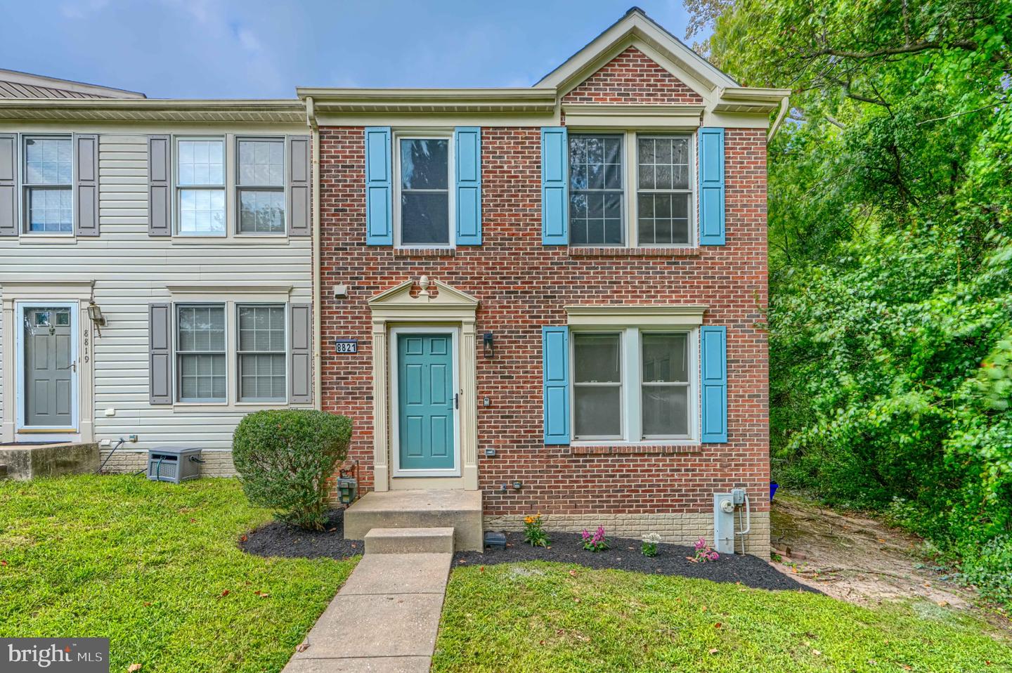 8821 Castlebury Ct — photo