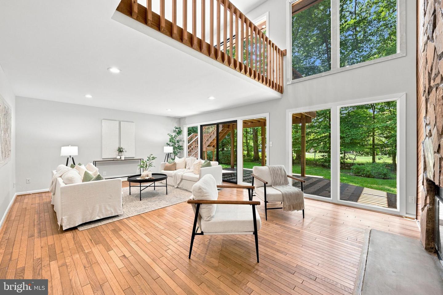 6176 Wooded Run Dr — photo