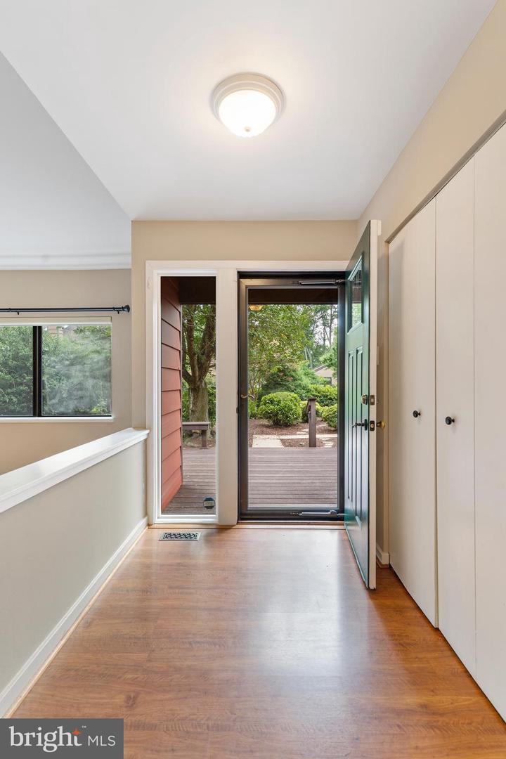 10321 Twinedew Pl — photo