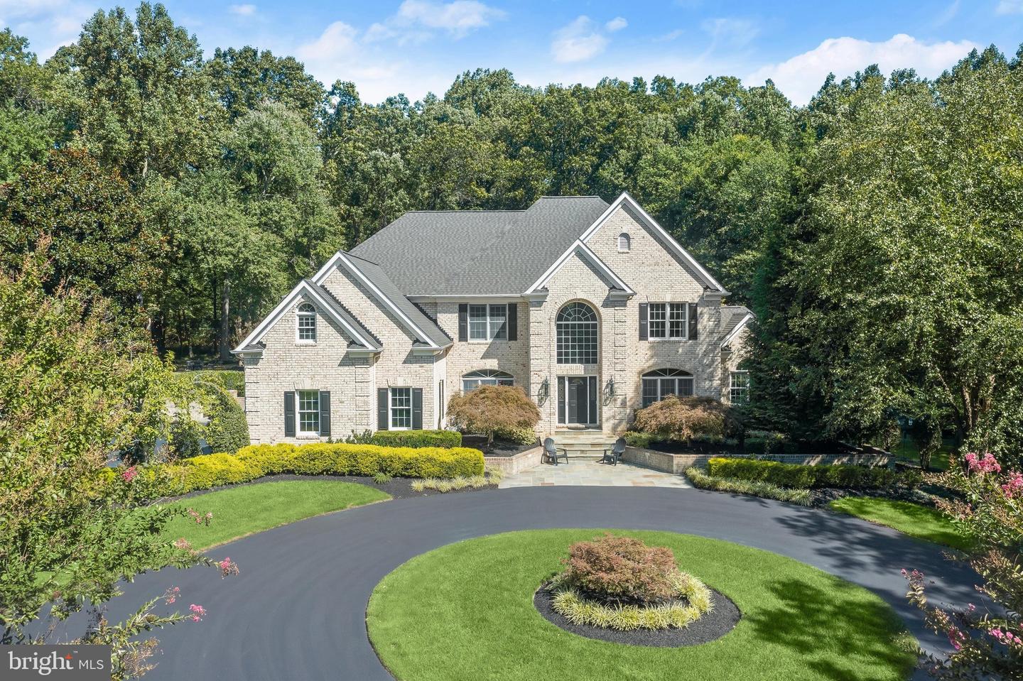 3137 Old Oak Dr — photo