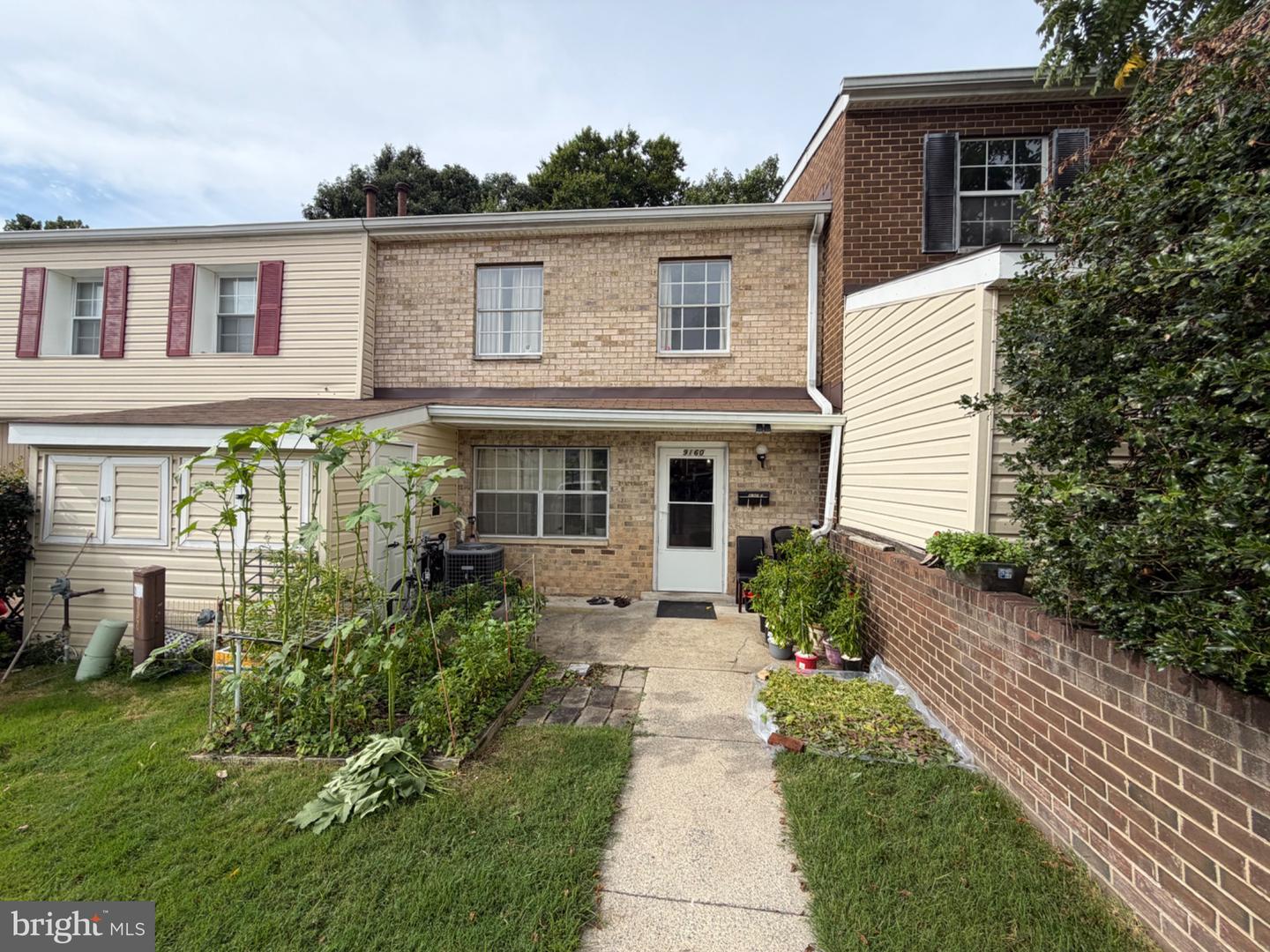 9160 Hitching Post Ln #D — photo