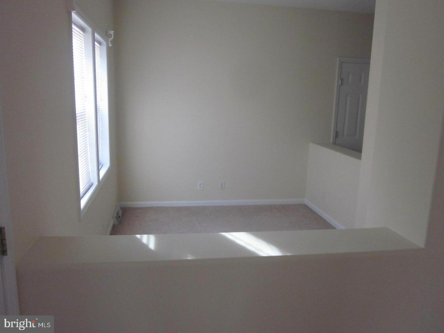 7500 Cove Point Way — photo