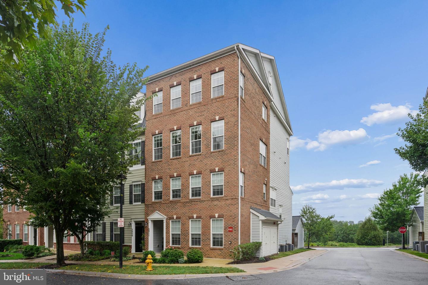 5911-2 Logans Way #2 — photo