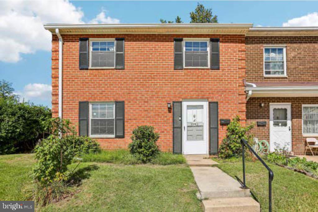 9185 Hitching Post Ln #a — photo