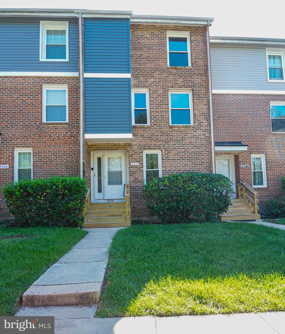 9342 Canterbury Rdng #11 — photo