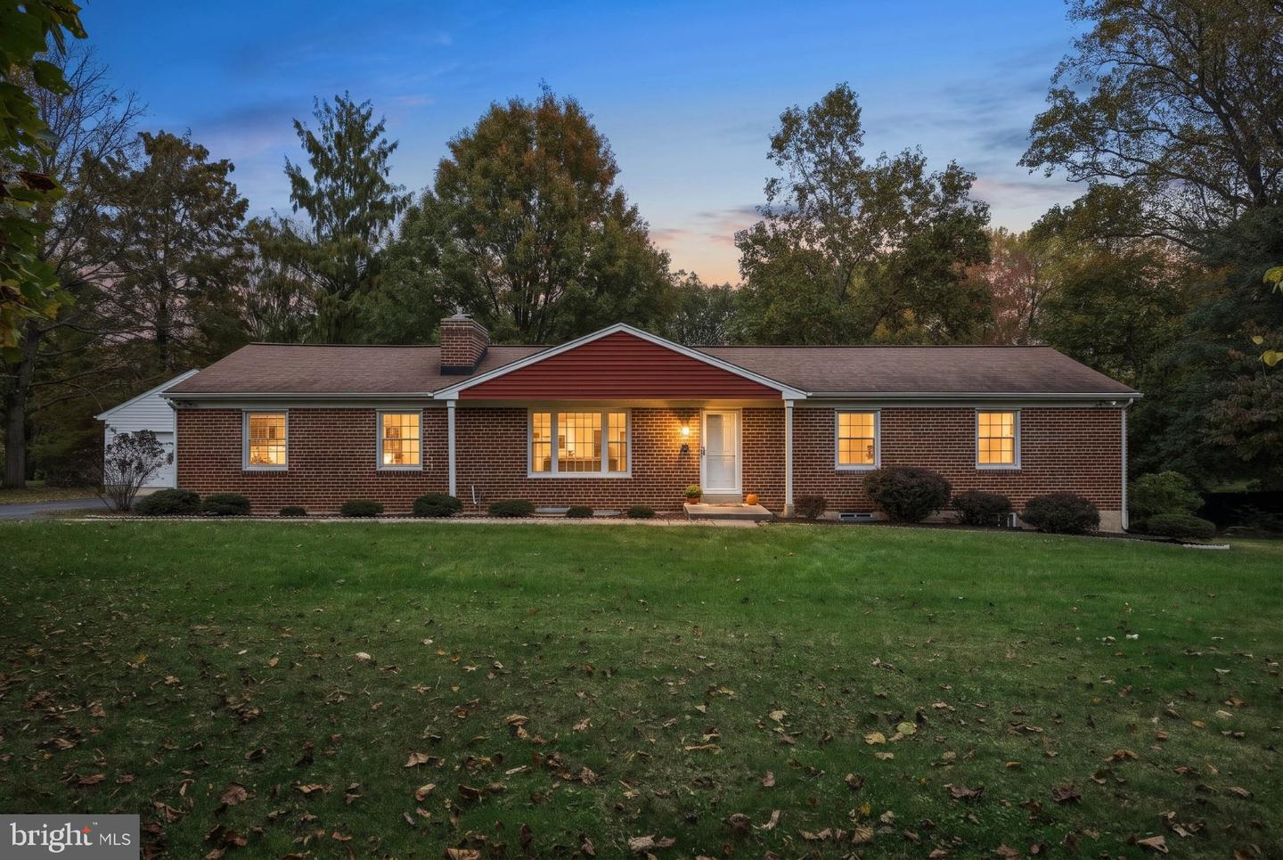 5109 Durham Rd E — photo