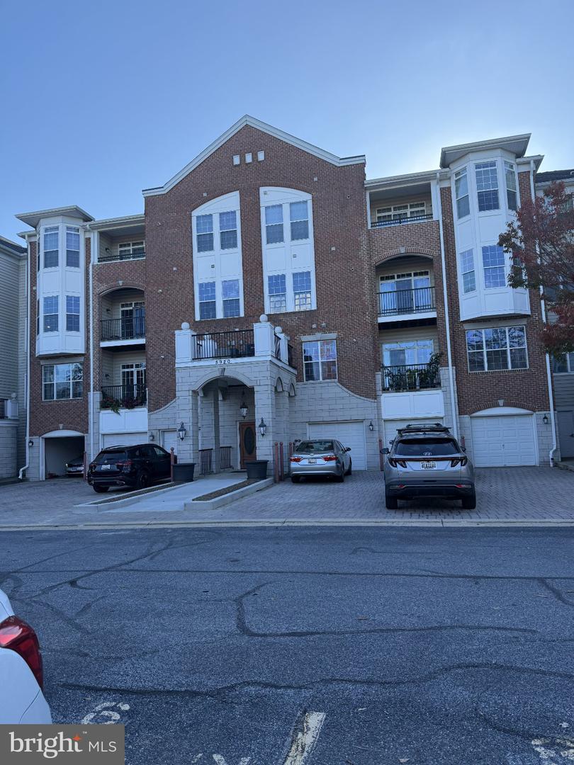 5920 Great Star Dr #106 — photo