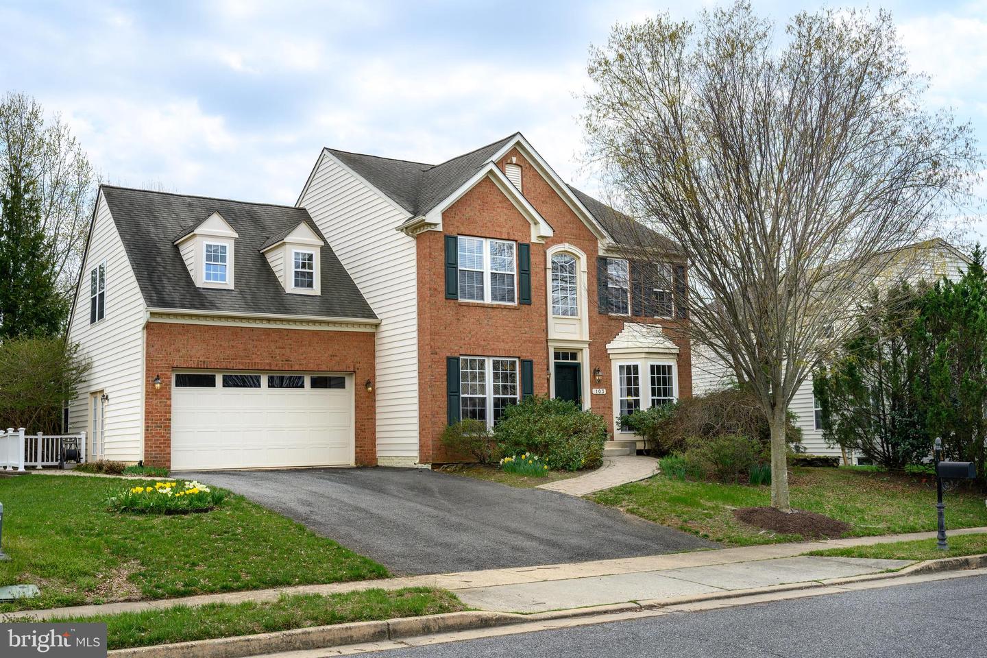103 Sutton Way — photo