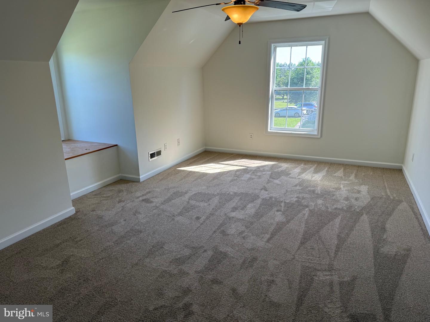 1010 Twin Ct — photo