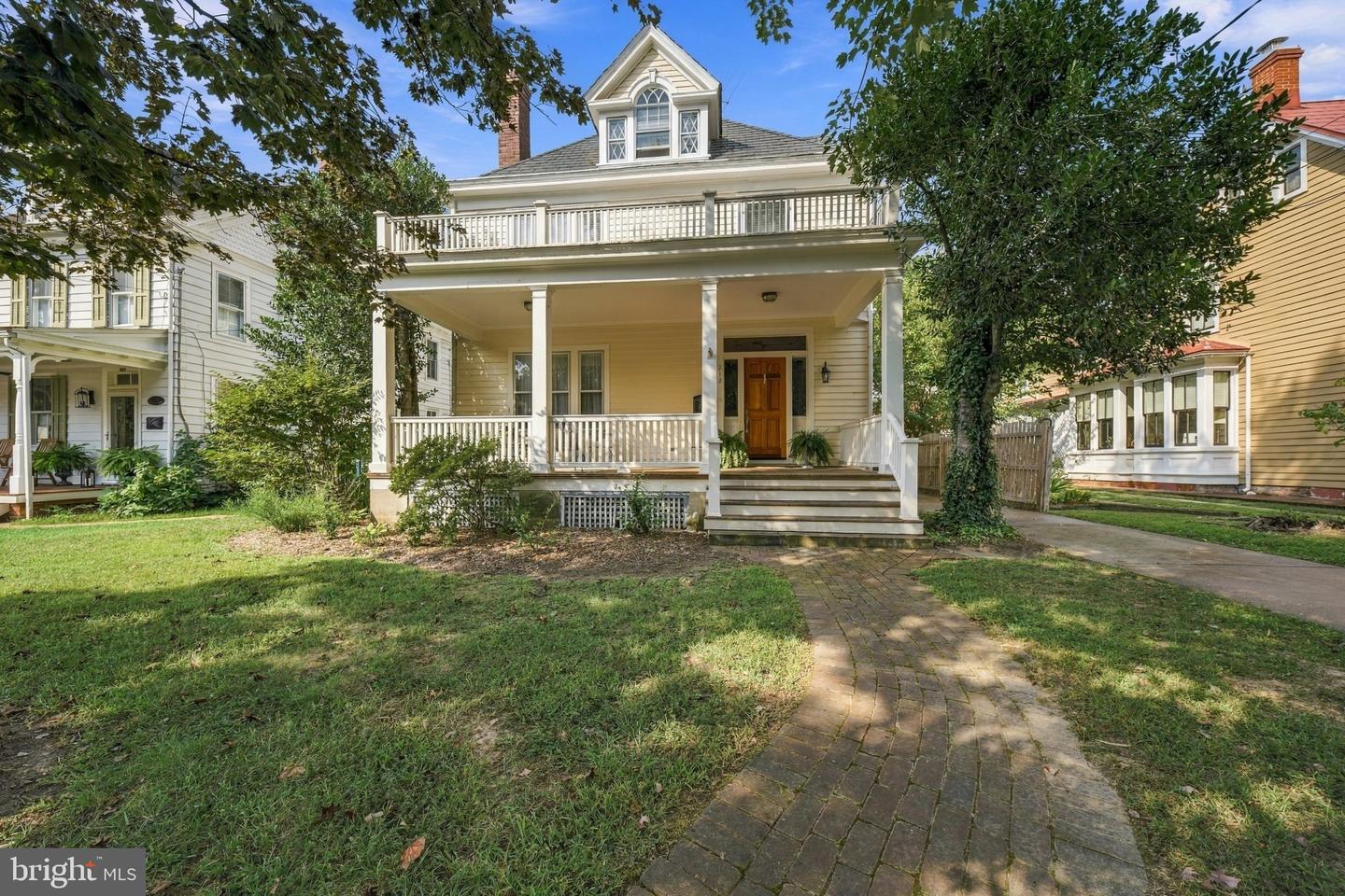 212 Washington Ave — photo