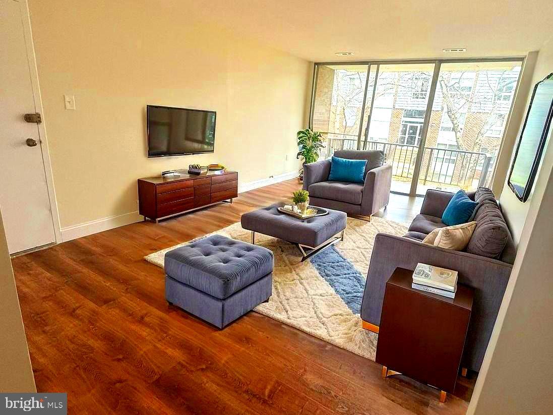 3960 bel pre rd #3960-4, SILVER SPRING MD 20906 — photo 2