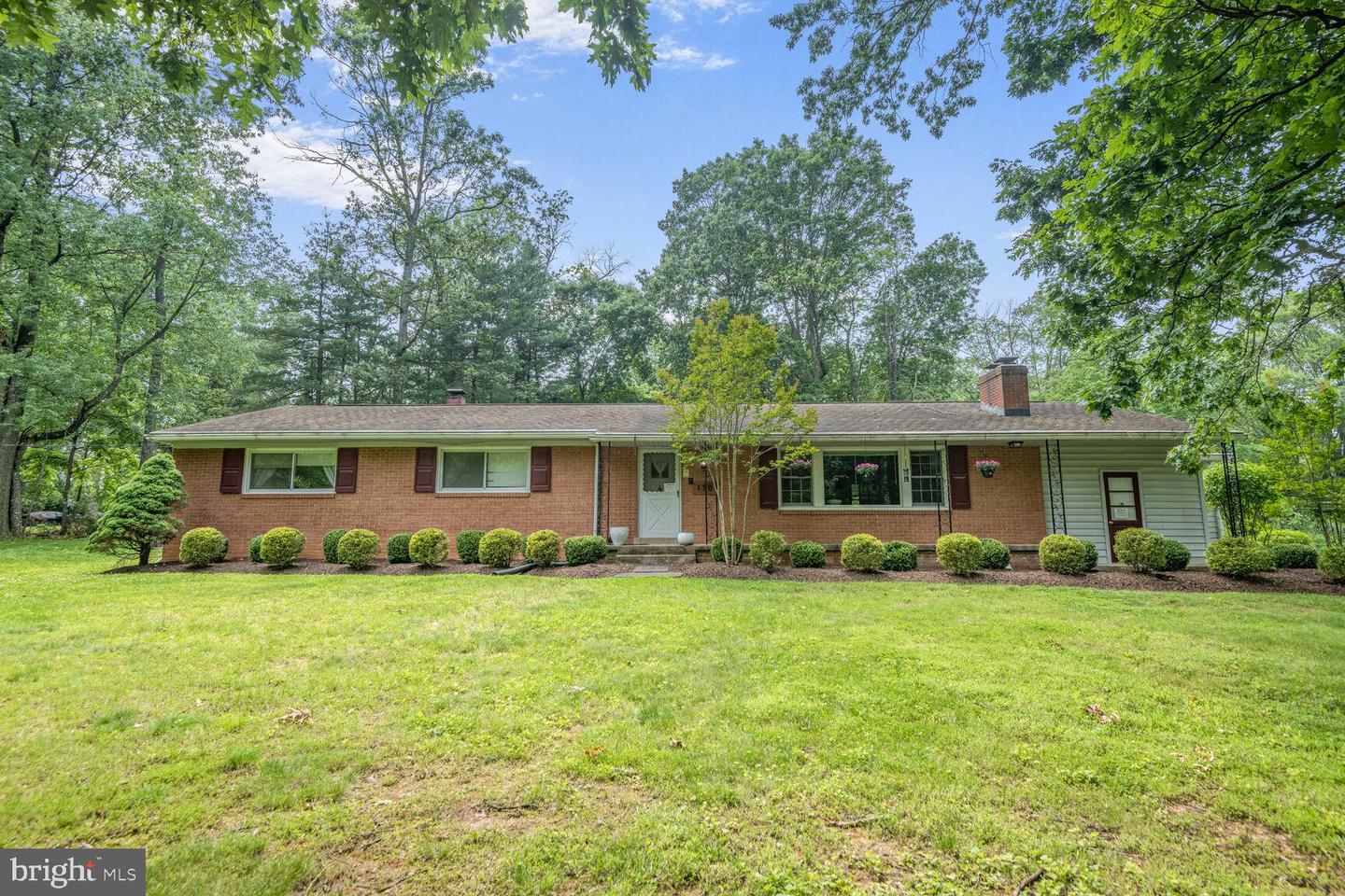1701 Maydale Dr — photo