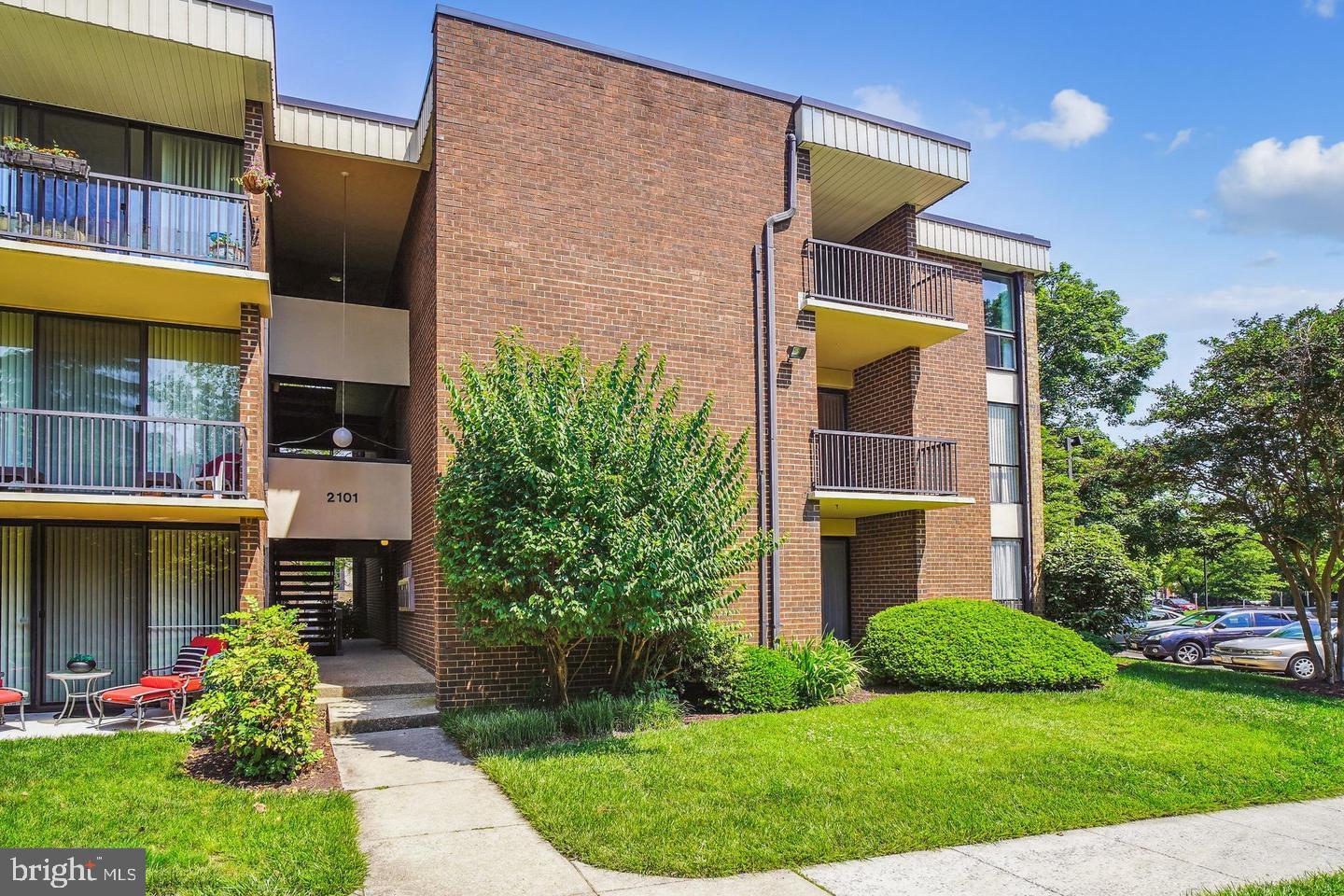2101 Walsh View Ter #17-103 — photo