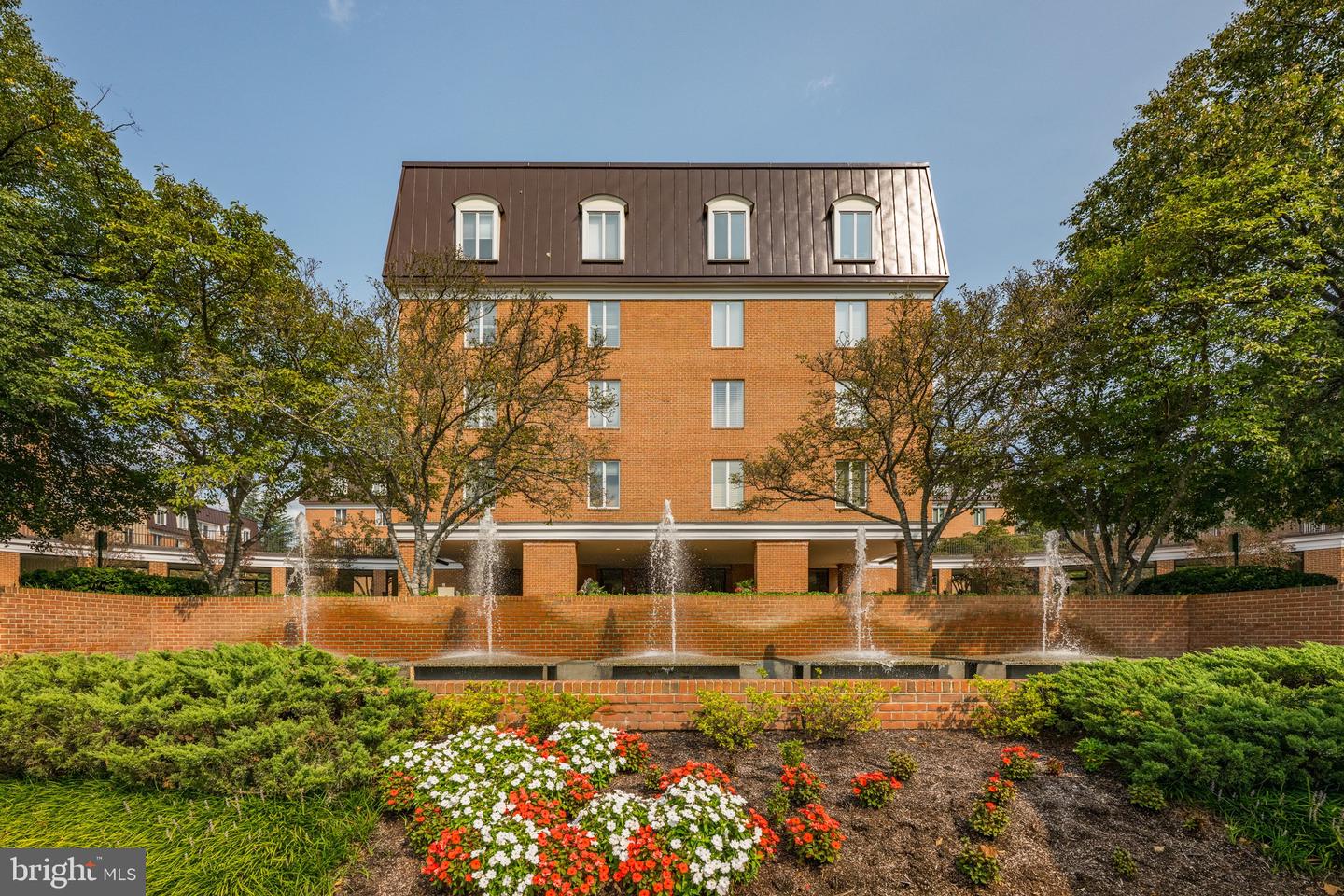 8101 Connecticut Ave #N109 — photo