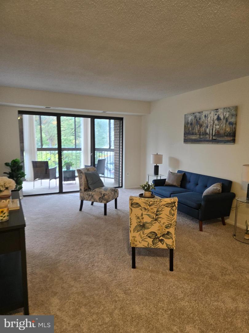 15107 Interlachen Dr #2-321 — photo