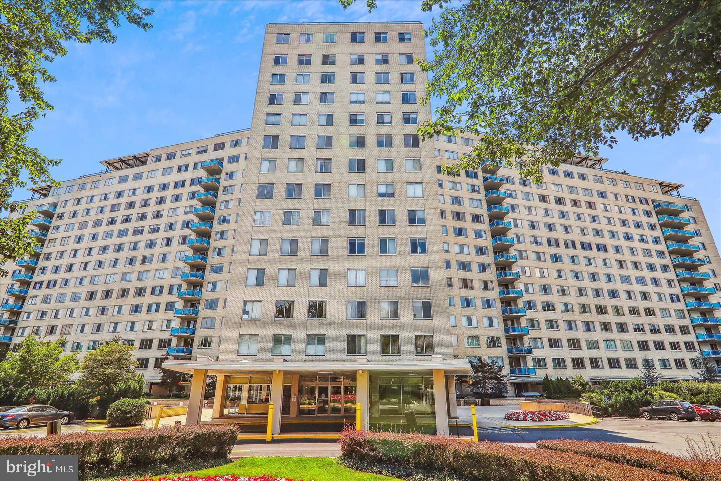 10500 Rockville Pik #P-161 — photo