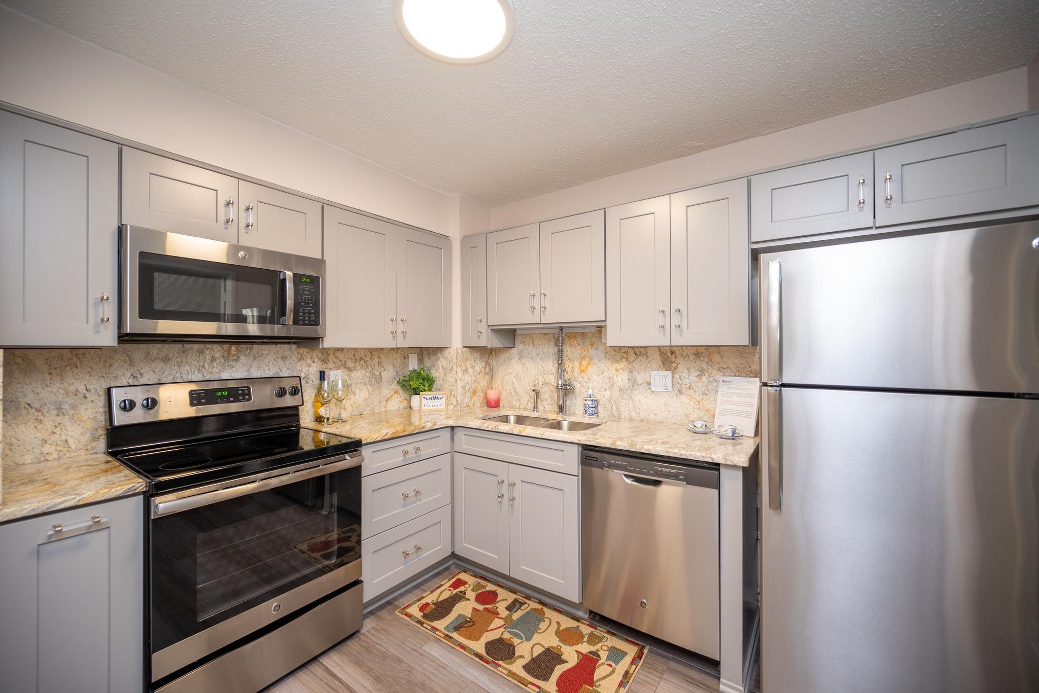 15100 Interlachen Dr #4-110 — photo