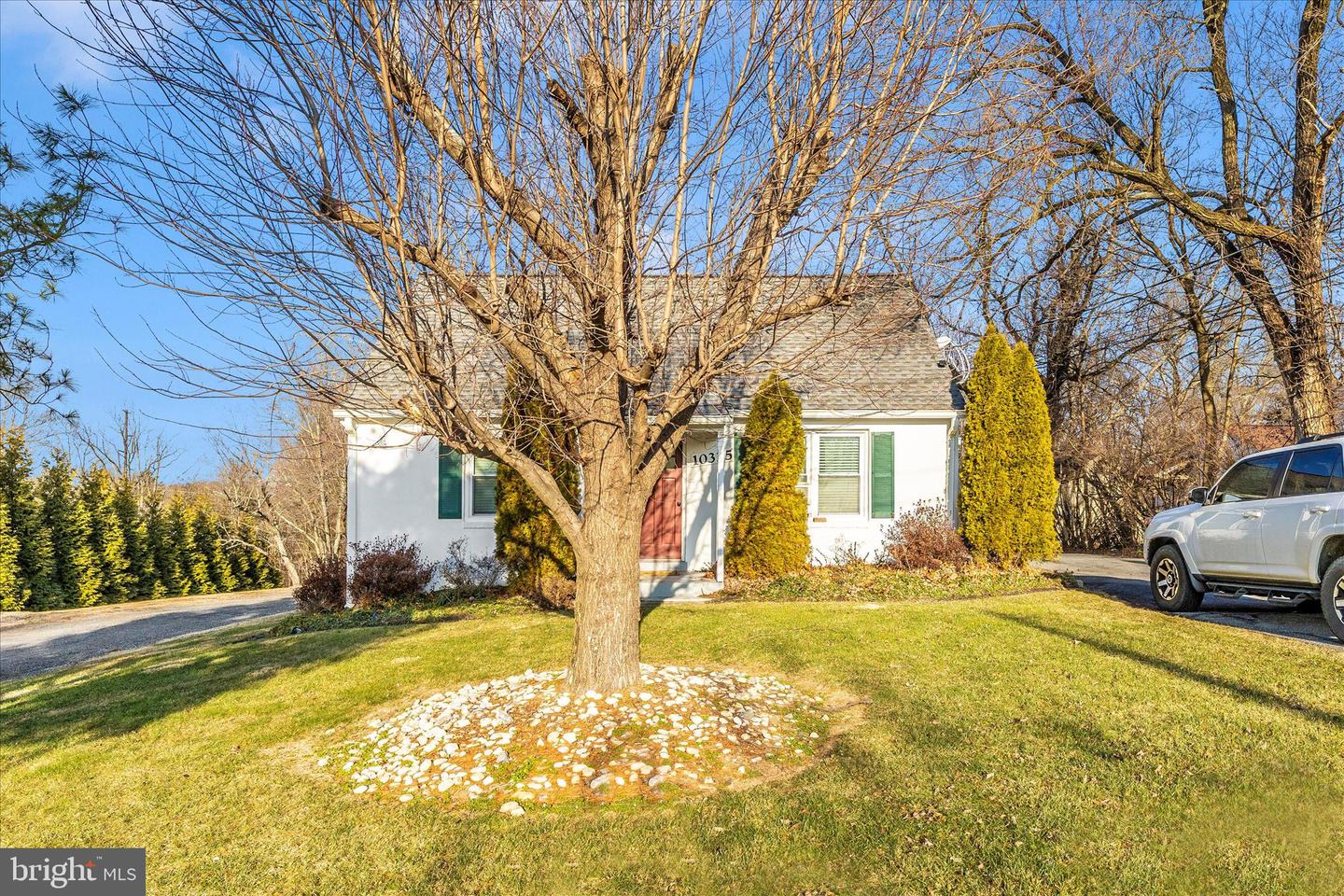 10325 Lewis Dr — photo
