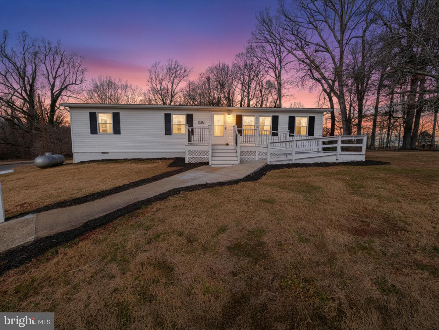 18540 BROOKE ROAD, SANDY SPRING MD 20860 — photo 2