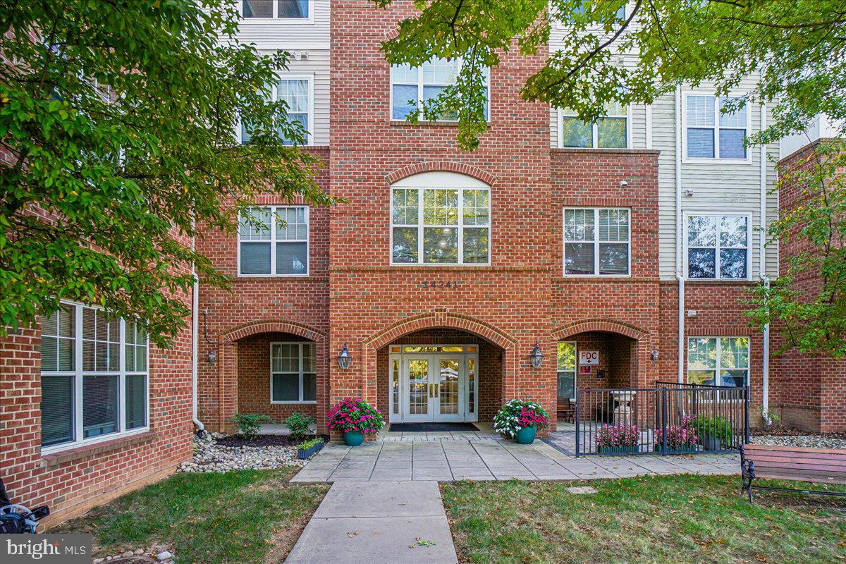 14241 Kings Crossing Blvd #210 — photo