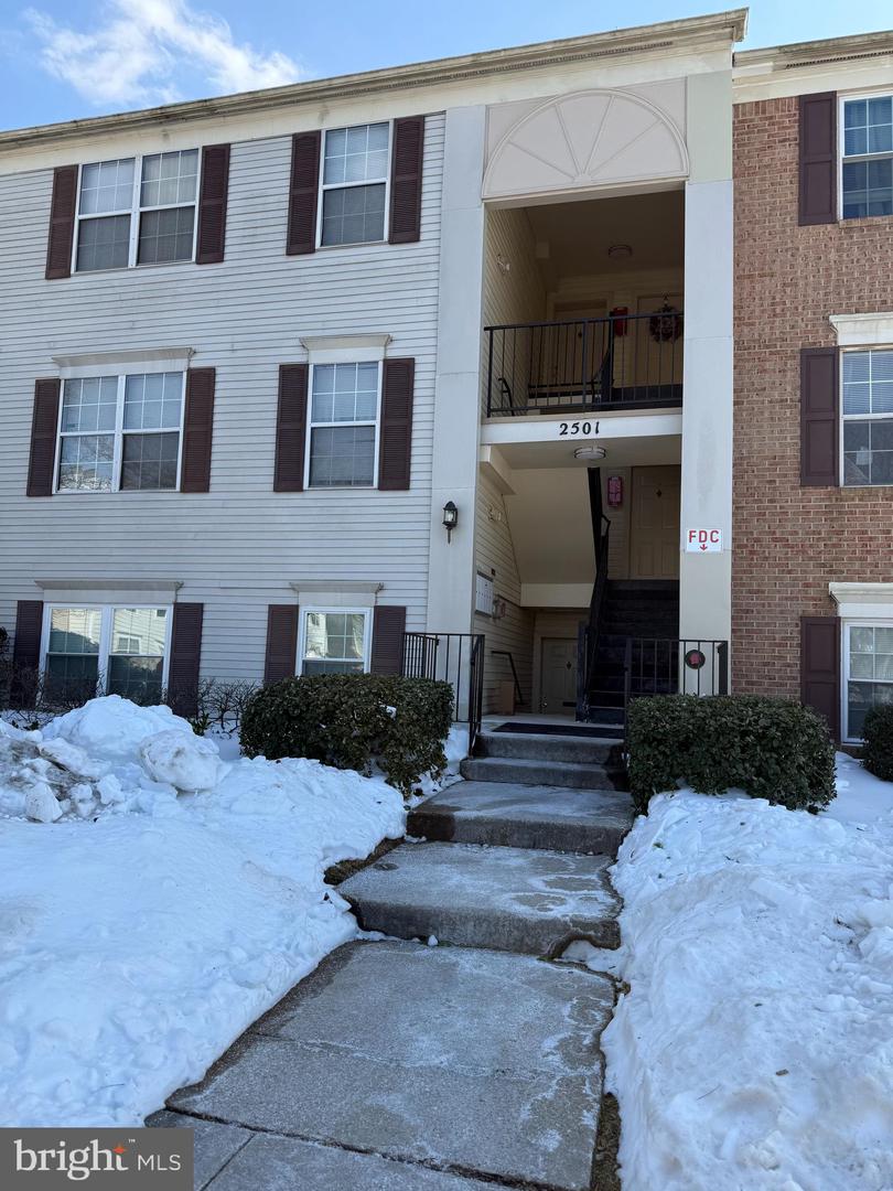 2501 McVeary Ct #11c-C — photo