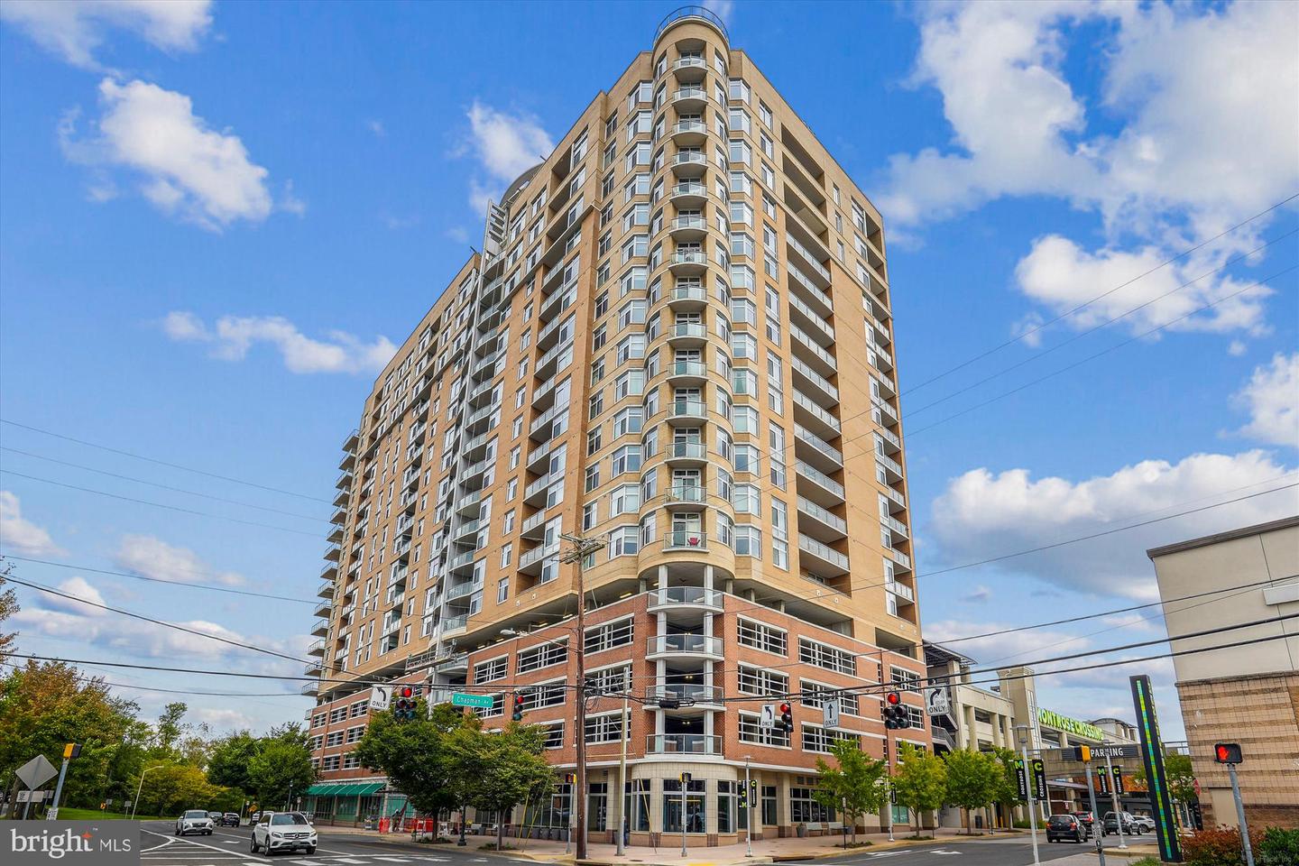 5750 Bou Ave #601 — photo