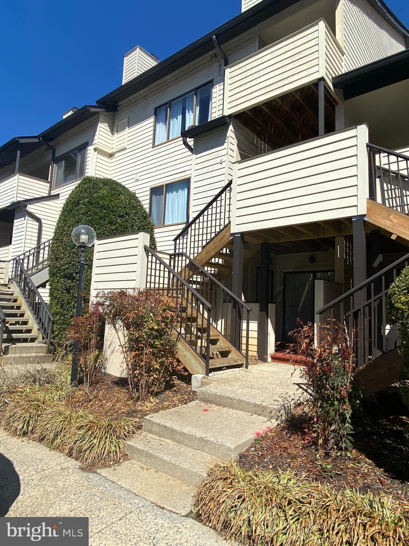9712 Hellingly Pl #209 — photo