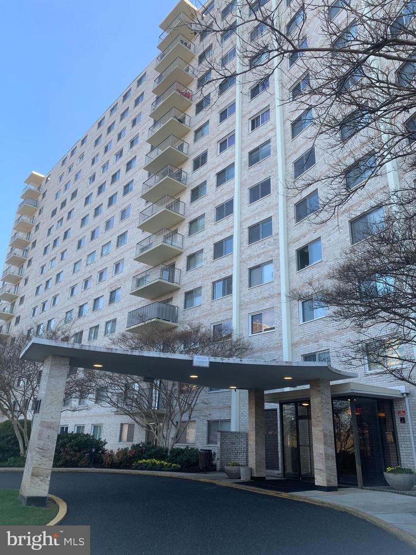 1111 University Blvd W #919-a — photo
